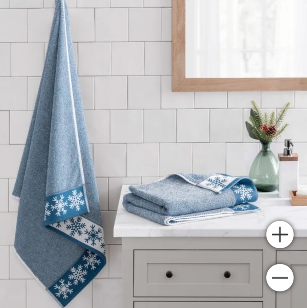 (5)WelHome Holiday Bath Towels, 2-pack